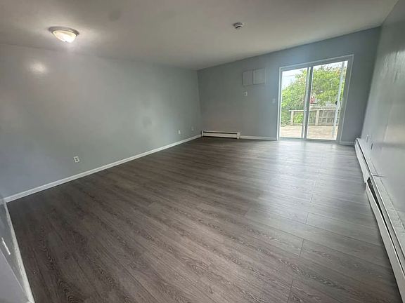 2nd image of 256-258 Fairmont Ave