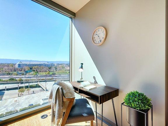 4th image of 38 N Almaden Blvd Unit 903