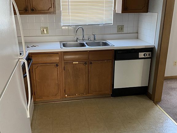 5th image of 4312 S Canterbury Pl APT 5