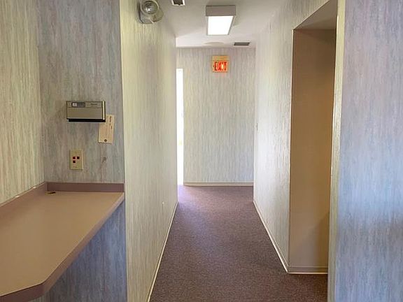 5th image of 6909 Burlington Pike Ste B