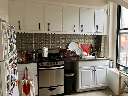 Rented by Nooklyn NYC LLC | media 4