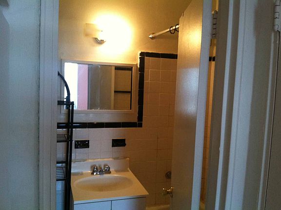 2nd image of 3901 Nostrand Ave APT 4U