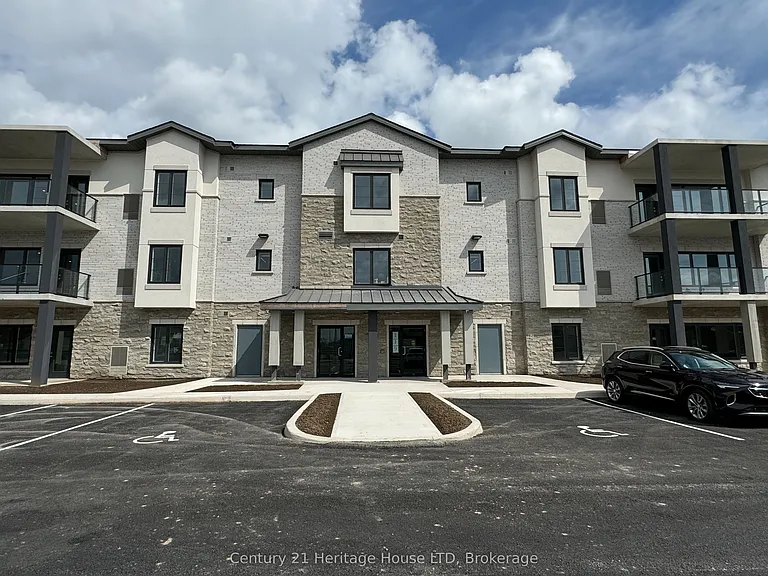 119 Lincoln St #304 — Photo 3