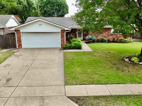 2717 McKinley Pl, Ponca City, OK 74601