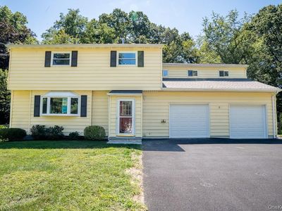 25 Robin Road, Poughkeepsie, NY, 12601