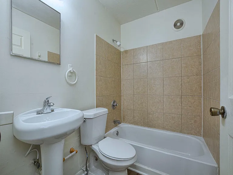 1442 E McDonald Ave #27 — Photo 12
