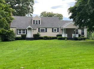 1127 Old Princeton Rd, New Castle, PA 16101