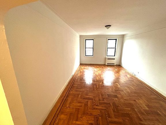 5th image of 4725 40th St APT 2F