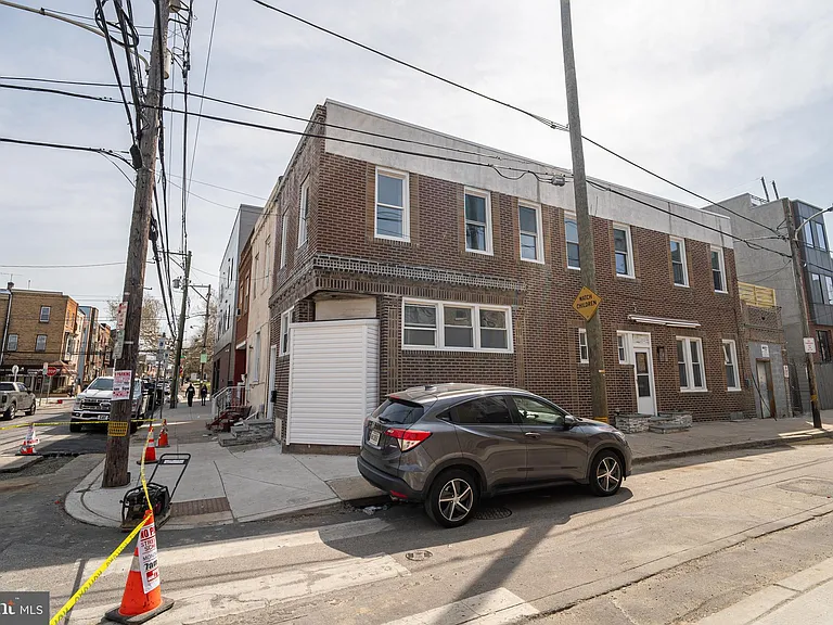 2410 Wharton St #2 — Photo 2
