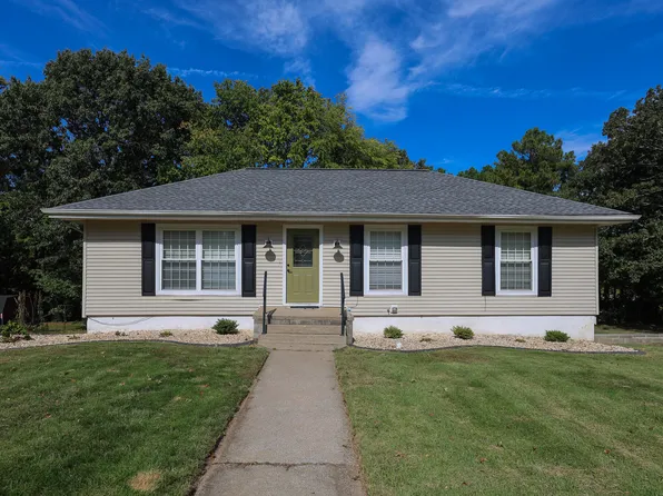 1333 Fairway Cir, Mayfield, KY 42066