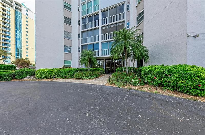 1st image of 435 S Gulfstream Ave Unit 703