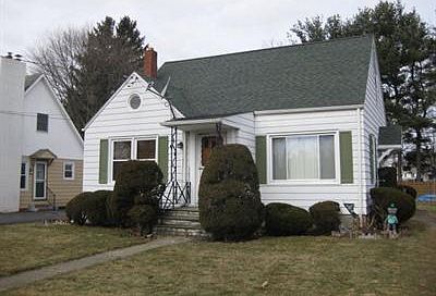 1st image of 326 Noble St