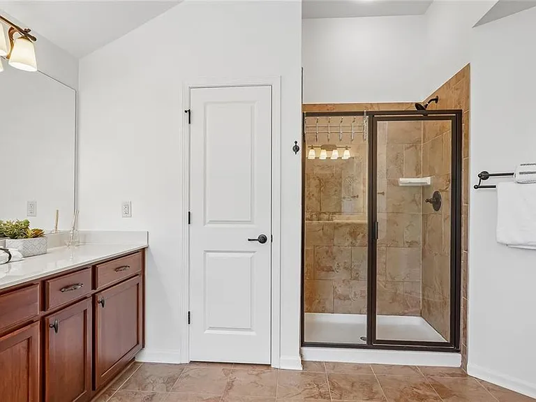 5811 Kendrix Ridge Dr — Photo 41
