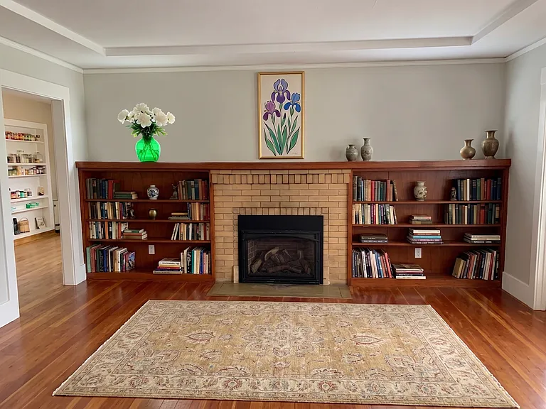 working gas fireplace providing full heating for the room