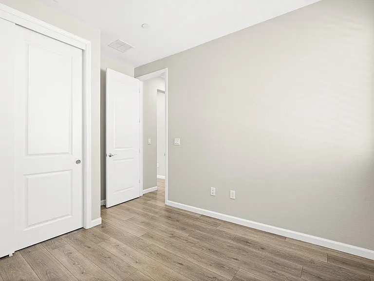 327 Pear Tree Ter #B — Photo 14
