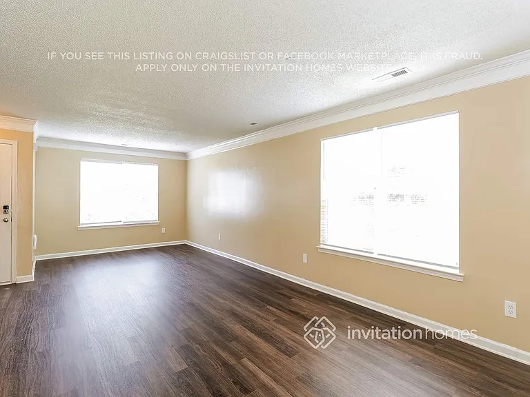 1009 Omaha Dr — Photo 5