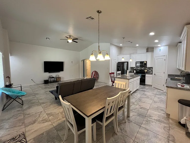 12625 E 48th Dr — Photo 6