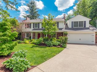 2375 Fernwood Cir, Lake Oswego, OR 97034