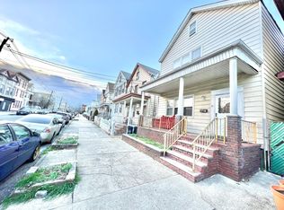 21 W 10th St, Bayonne, NJ 07002