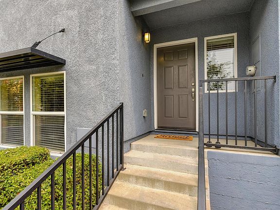 3rd image of 10836 Atherstone Dr