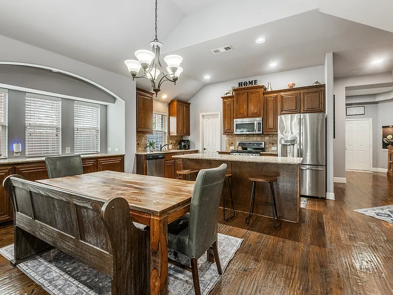 4312 Poppy Dr — Photo 6