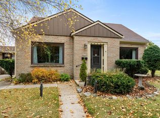 2383 South 18th STREET, Manitowoc, WI 54220