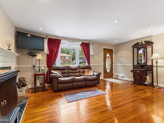2nd image of 7205 Camp Alger Ave