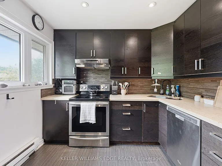 1270 Gainsborough Dr #5 — Photo 11