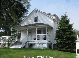 45 North St, Groton, CT 06340