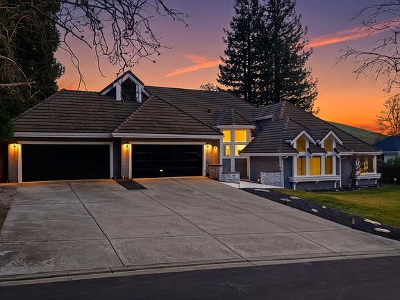 2nd image of 4286 Silver Meadow Ct