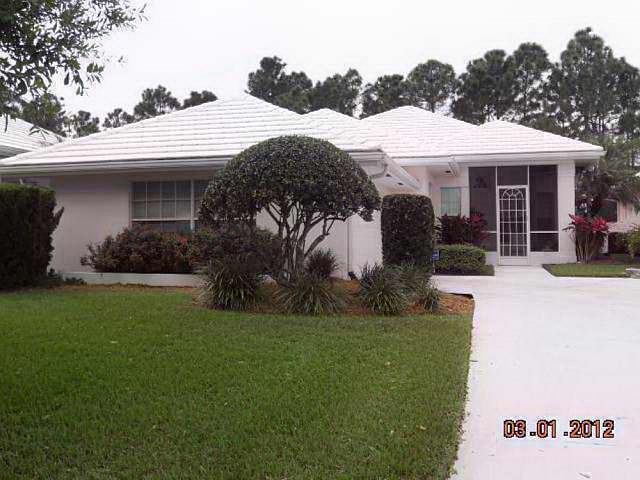 1st image of 412 SW Fairway Lndg