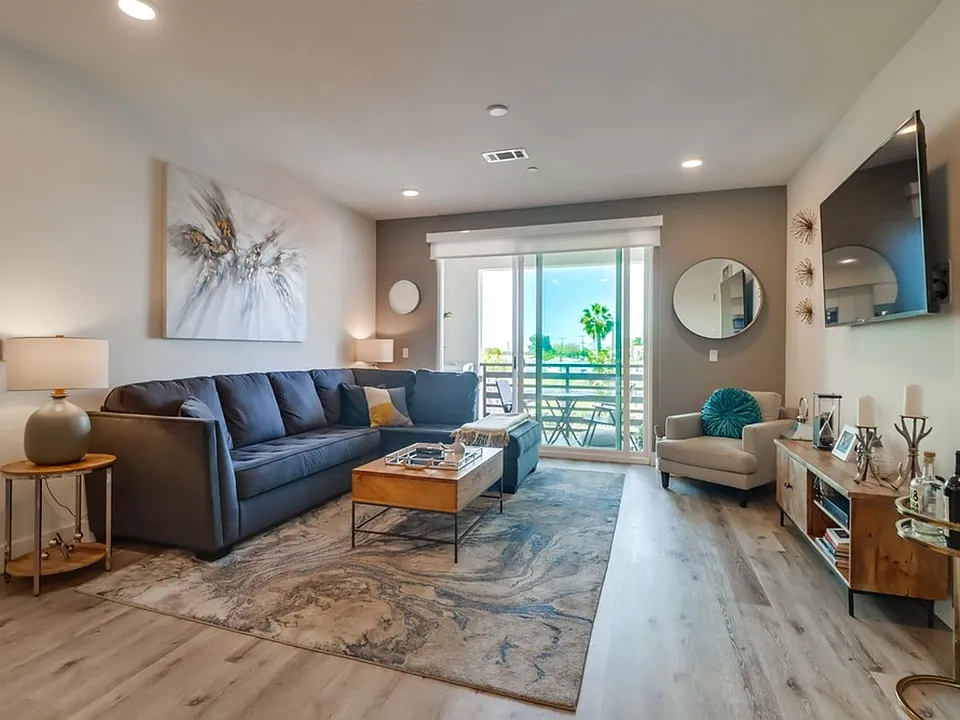 Ridgeway Apartments