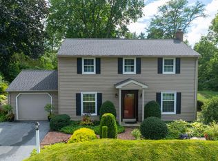 1522 Springside Dr, Lancaster, PA 17603