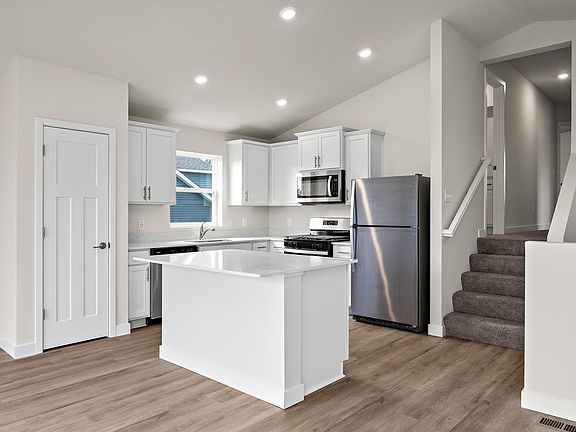 6th image of this home