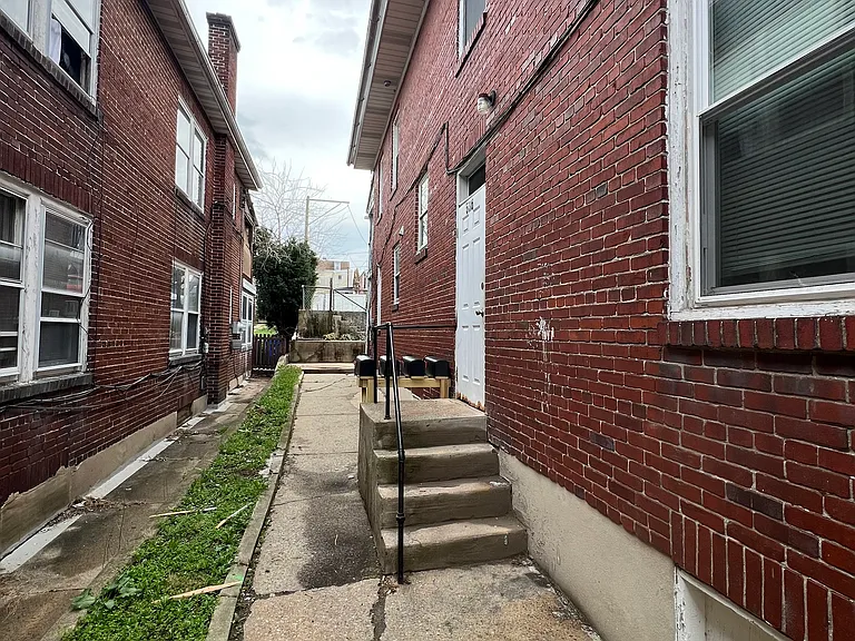536 Lancaster Ave #2F — Photo 16
