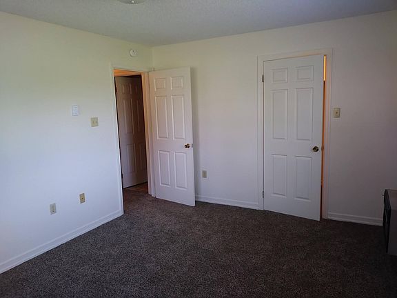 5th image of 480 E 5th Ave #1