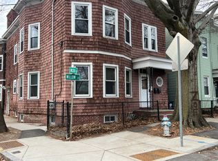 28 Willow St #U2, Cambridge, MA 02141