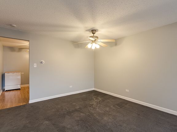 4th image of 212 Collen Drive #208B