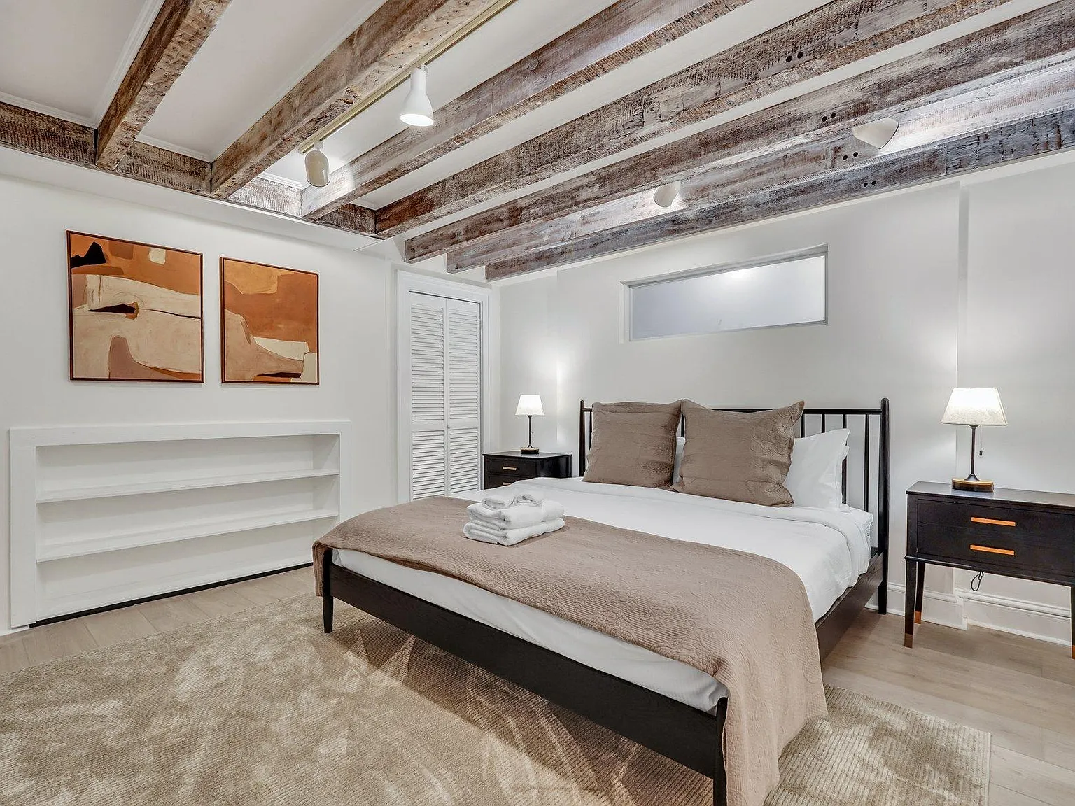 2 bed, 950 sqft, $3,000 — Photo 3