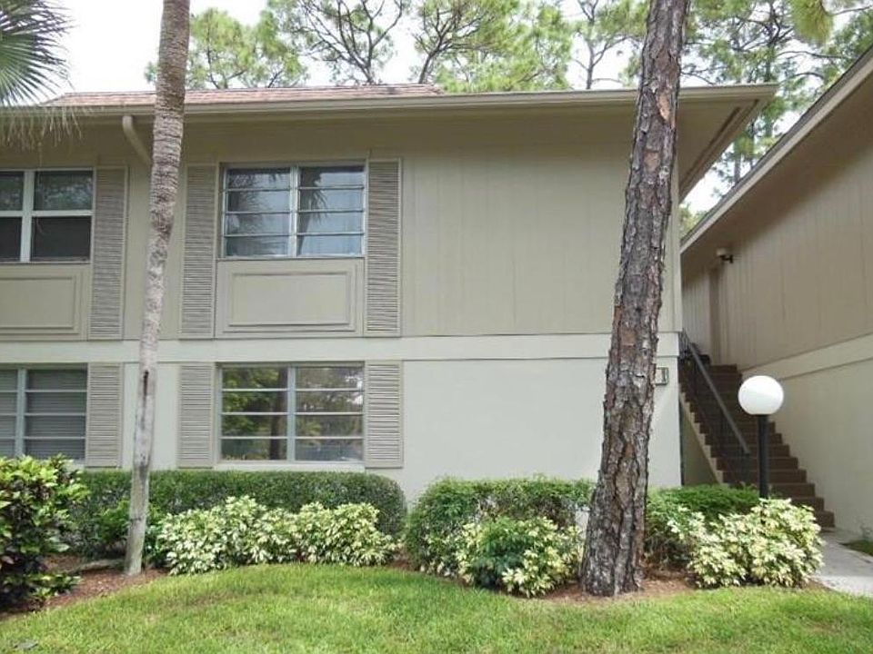 1st image of 17 Bobolink Ct