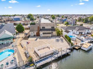738 Bermuda Dr, Toms River, NJ 08753