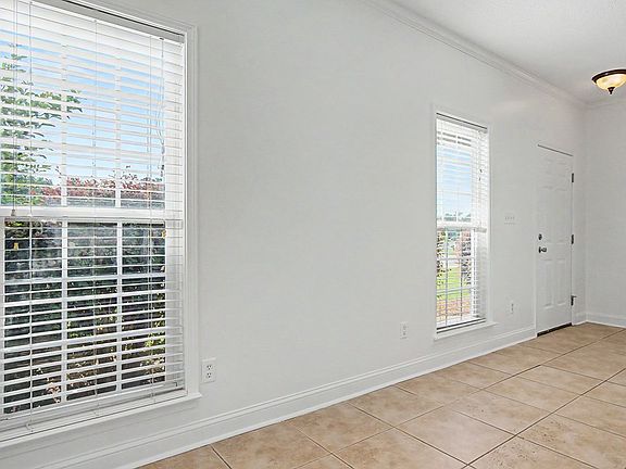 2nd image of 134 Laurelwood Ct