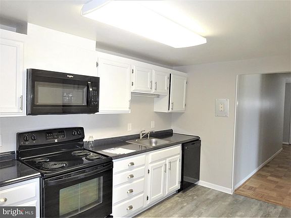5th image of 4601 N Park Ave APT 918-T