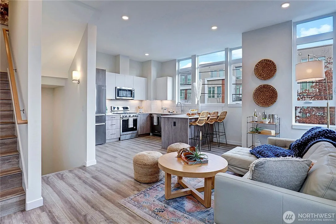 2 bed, 1295 sqft, $3,500 — Photo 4