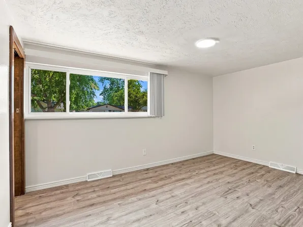 1119 Bross St, Longmont, CO 80501