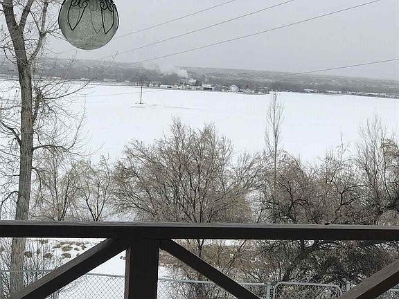 5th image of 307 Hillcrest Dr