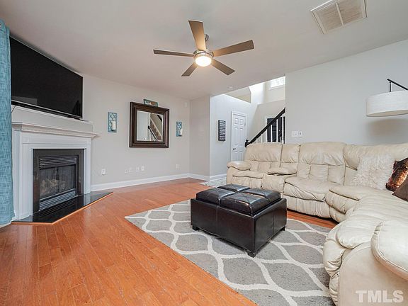 4th image of 317 Braxman Ln
