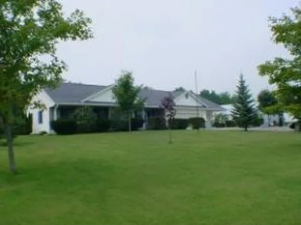 6435 Yarwood Rd, Gillett, WI 54124
