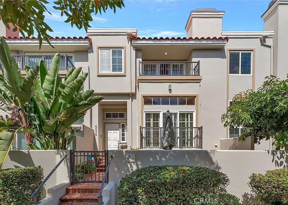 6056 Shadowbrook Cir