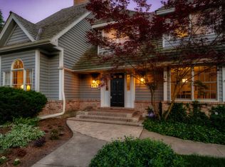 473 Stagecoach Ct, Glen Ellyn, IL